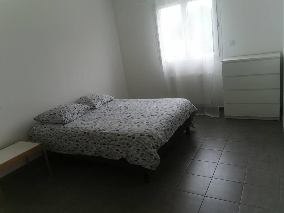 Jolie Maison Entiere Avec 3 Chambres Centre Ville Saint-Andre-de-Cubzac Luaran gambar